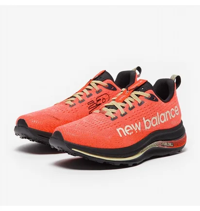 Кроссовки мужские New Balance Fuelcell Supercomp Trail Orange MTTRXLD