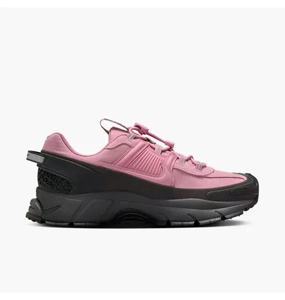 Кросівки жіночі Nike Zoom Vomero Roam Pink HQ2181-003