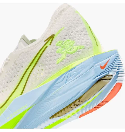 Кроссовки женские Nike Vaporfly 3 White HQ3464-143