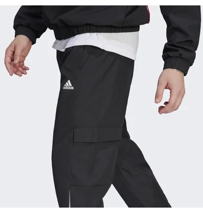Спортивный костюм мужской Adidas Sportswear Woven Non-Hooded Track Suit Black/Red IJ6073