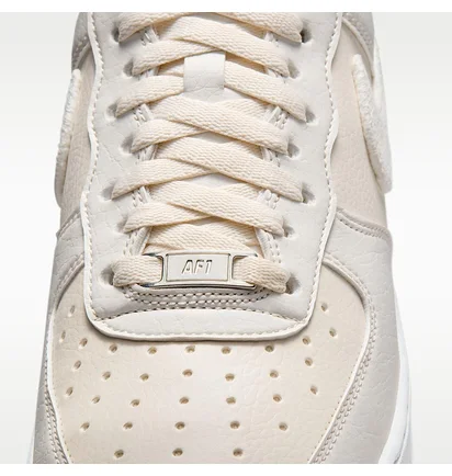 Кроссовки женские Nike Air Force 1 07 Next Nature WomenS Shoes Beige HQ3905-001