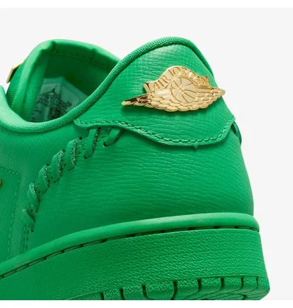 Кросівки жіночі Air Jordan 1 Low Method Of Make Green FN5032-300