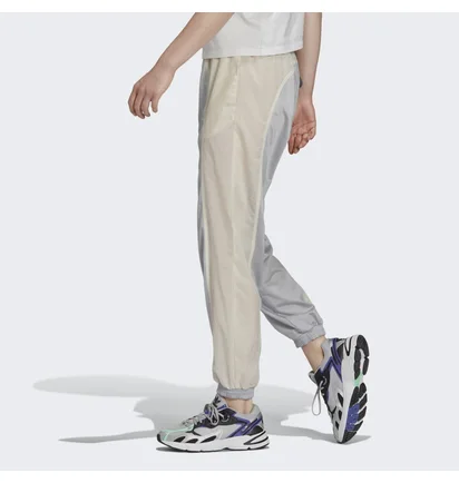 Штани жіночі Adidas Adicolor Split Trefoil Track Pants Grey Hc7046