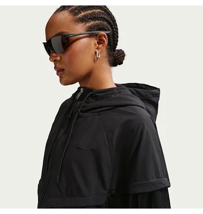 Вітровка жіноча Nike W Nsw Os Hooded Wr Jkt Mod Black IF0270-010