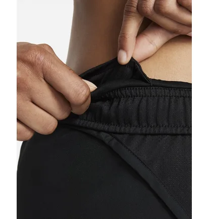 Шорты женские Nike Fast Tempo WomenS Dri-Fit Running Shorts Black DD5935-010