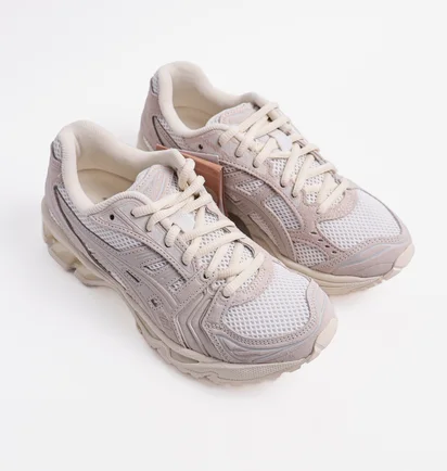 Кроссовки женские Asics Gel-Kayano 14 Beige 1202A105-103