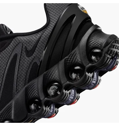 Кросівки чоловічі Nike Air Max Dn8 Se Black HV4525-001