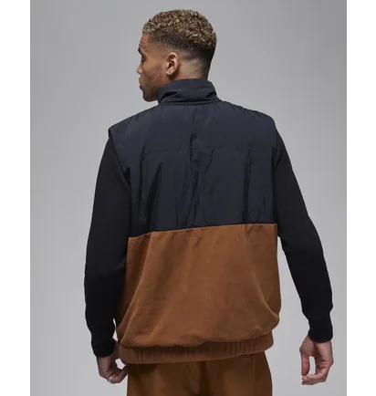 Куртка чоловіча Air Jordan Essentials Winter Vest Black/Brown FD8628-281