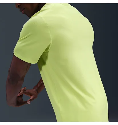 Футболка чоловіча Nike Advtg Top Yellow FZ6910-736