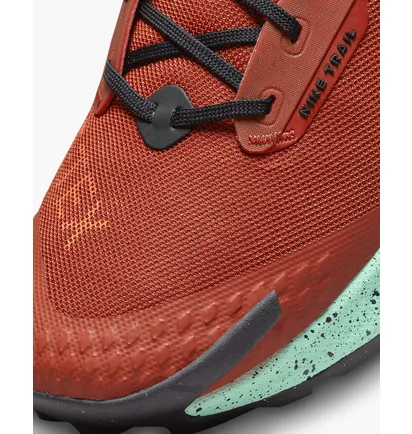 Кроссовки мужские Nike Mens Waterproof Trail Running Shoes Orange DC8793-800