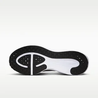 Кроссовки женские Nike WomenS Revolution 8 Easyon Black/White HQ2415-001