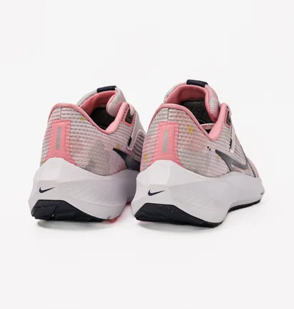 Кроссовки женские Nike Pegasus 40 Premium Pink DV7890-600