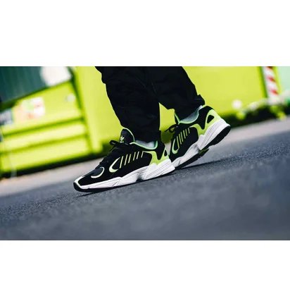 Кроссовки мужские Adidas Originals Yung-1 Black Ee5317