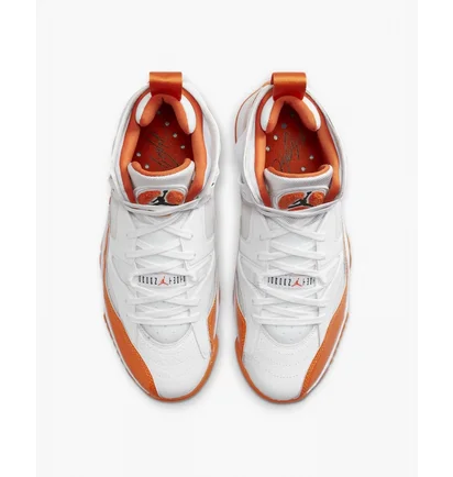 Кросівки жіночі Nike Jumpman Two Trey White DR9631-180