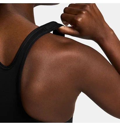 Топ женский Nike Swoosh Bra Non Padded Black 899370-010