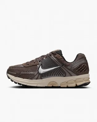 Кроссовки женские Nike Zoom Vomero 5 Shoes Brown FN6742-201