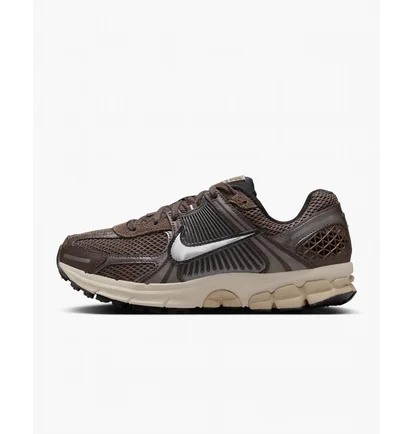 Кросівки жіночі Nike Zoom Vomero 5 Shoes Brown FN6742-201
