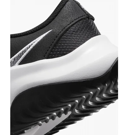 Кросівки жіночі Nike Legend Essential 3 Next Nature Training Shoes Black Dm1119-001