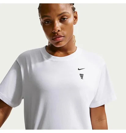 Футболка женская Nike Short-Sleeve Basketball White IM0301-100