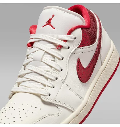 Кросівки жіночі Air Jordan 1 Low White HJ9338-106