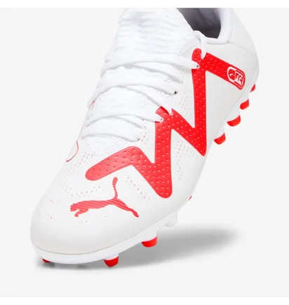 Бутсы унисекс Puma Future Play Mg Youth Football Boots White 107390-01