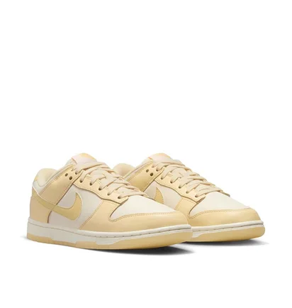 Кроссовки женские Nike Dunk Low W Beige FZ2552-100