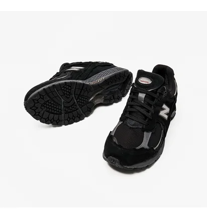Кроссовки унисекс New Balance 2002R Black U20023MB