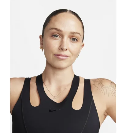 Топ женский Nike Futuremove Wolight-Support Non-Padded Strappy Sports Bra Black FQ2640-010