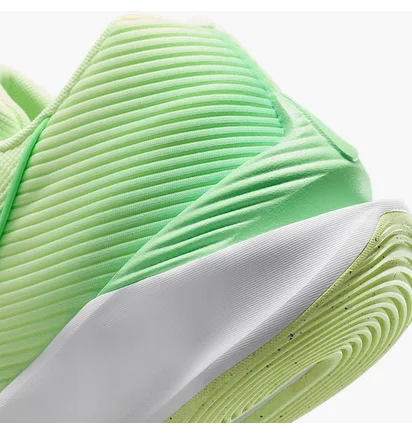 Кроссовки мужские Nike G.T. Jump Academy Barely Volt Green FV5524-700