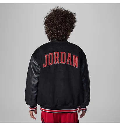 Бомбер дитячий Air Jordan Varsity Black 95D197-023