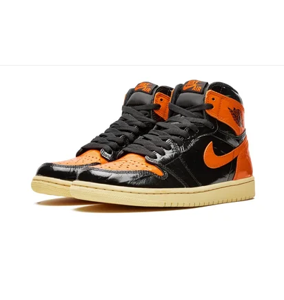 Кроссовки мужские Air Jordan 1 Retro High Og Black/Orange 555088-028