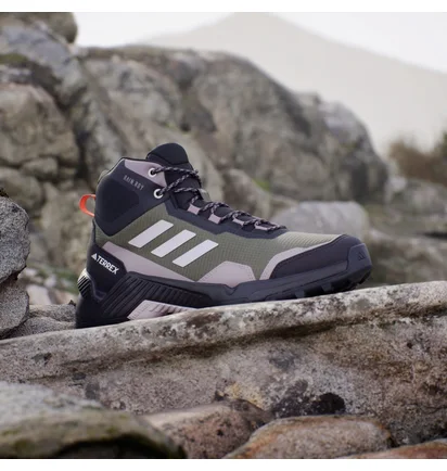 Ботинки женские Adidas Eastrail 2.0 Mid Rain.Rdy Hiking Shoes Black/Olive ID3455