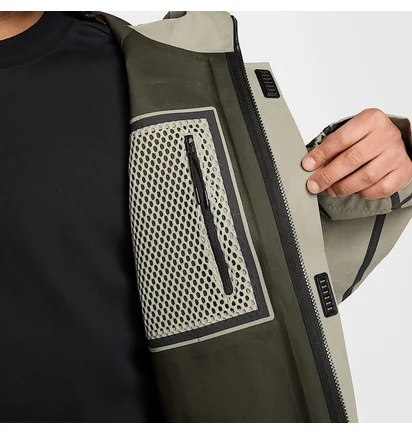 Вітровка чоловіча Nike Tech Storm-Fit Adv Olive HM9473-320