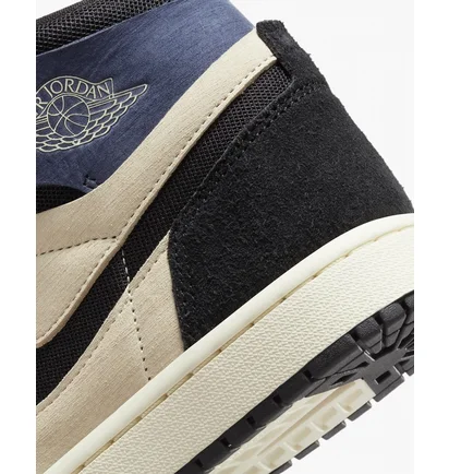 Кросівки жіночі Air Jordan Air 1 Zoom Cmft 2 Shoes Beige DV1305-104