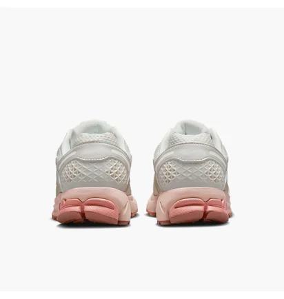 Кроссовки женские Nike Zoom Vomero 5 White FJ2028-002