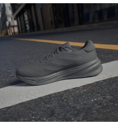 Кроссовки мужские Adidas Supernova Stride Shoes Black IG8319