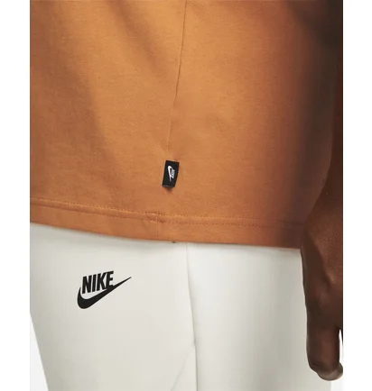 Футболка чоловіча Nike T-Shirt M Nsw Prem Essntl Sust Tee Orange DO7392-808