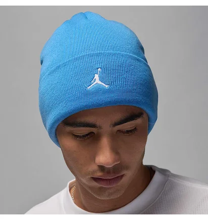 Шапка унисекс Air Jordan Peak Essential Beanie Light Blue FN4672-469