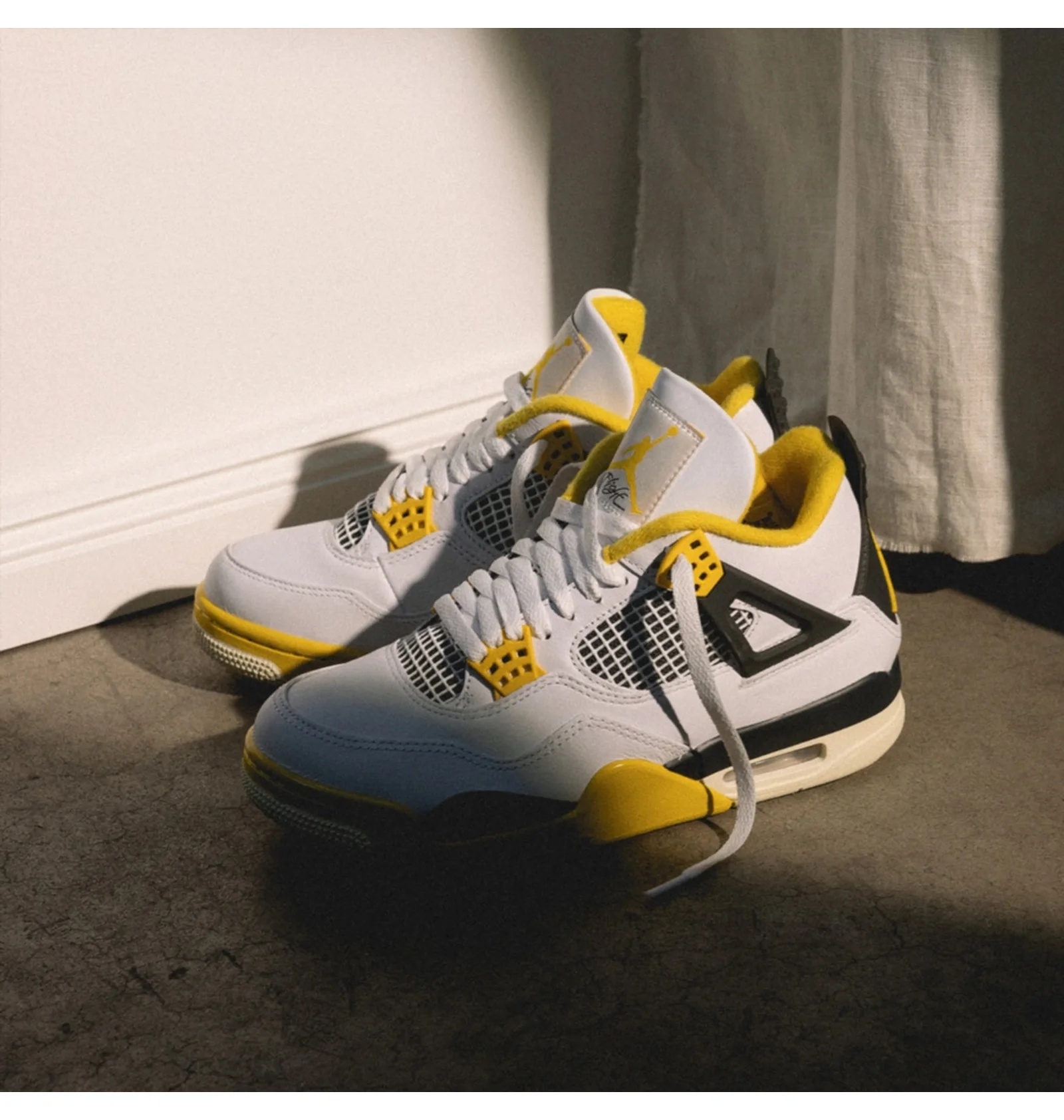 ᐉ Кросівки жіночі Air Jordan 4 Retro White AQ9129-101 - придбати