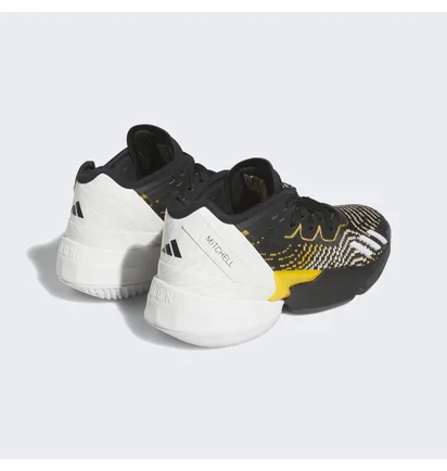 Кроссовки женские Adidas D.O.N. Issue 4 Shoes Black Hr0720