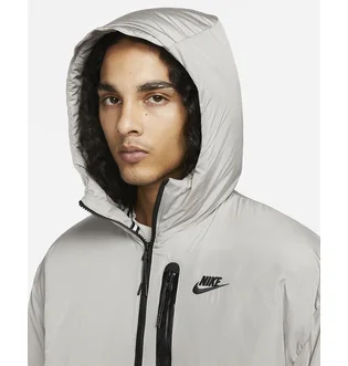 Куртка мужская Nike M Tf Filled Jkt Wvn Tech+ Grey Dq4742-016
