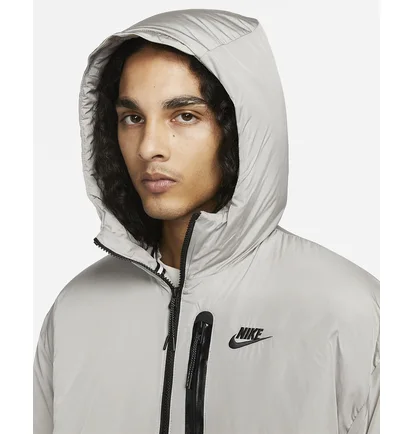 Куртка чоловіча Nike M Tf Filled Jkt Wvn Tech+ Grey Dq4742-016
