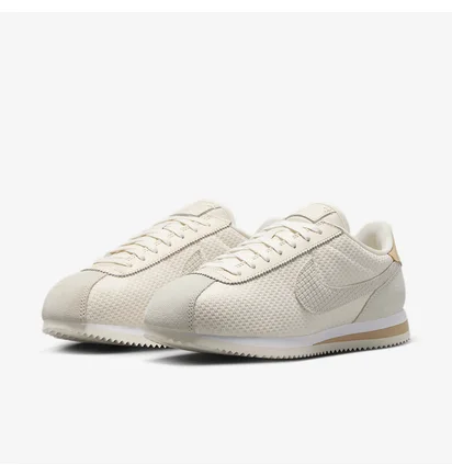 Кросівки жіночі Nike Cortez White IB8879-211