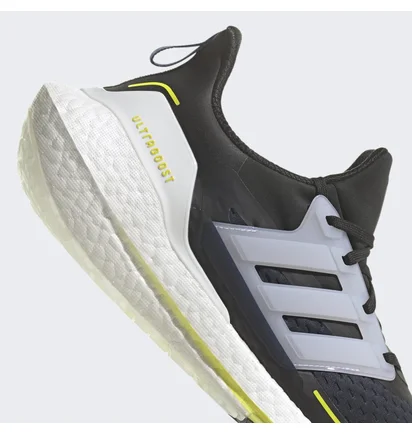 Кросівки чоловічі Adidas Ultraboost 21 Cold.Rdy Shoes Black/White S23893