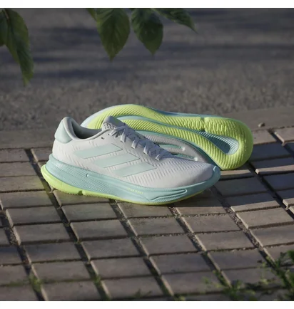 Кросівки жіночі Adidas Supernova Ease White JQ2506