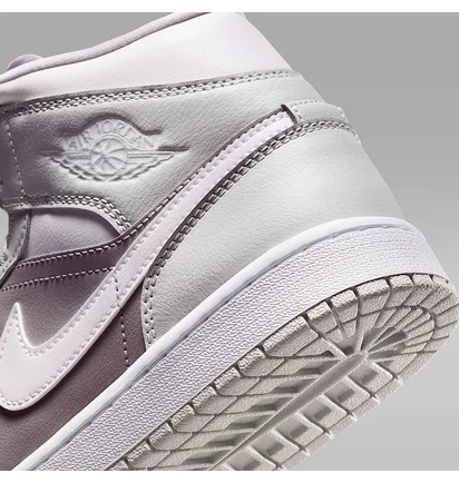 Кроссовки женские Air Jordan 1 Mid Grey/Brown BQ6472-008