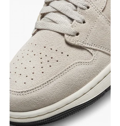 Кросівки чоловічі Air Jordan 1 Mid Se MenS Shoes Beige DZ4129-102
