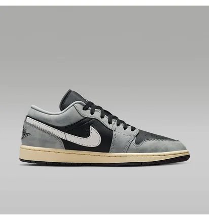 Кросівки чоловічі Air Jordan 1 Low Se Grey/Black HQ2010-012