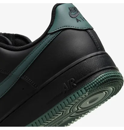 Кросівки чоловічі Nike Air Force 1 07 Black FJ4146-001