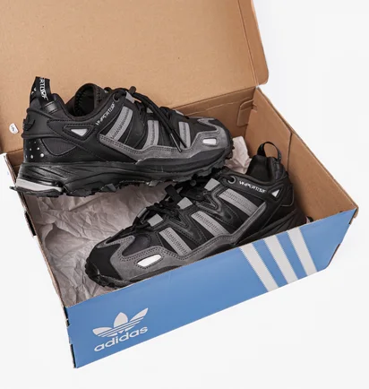 Кроссовки женские Adidas Hyperturf Black Gx2022